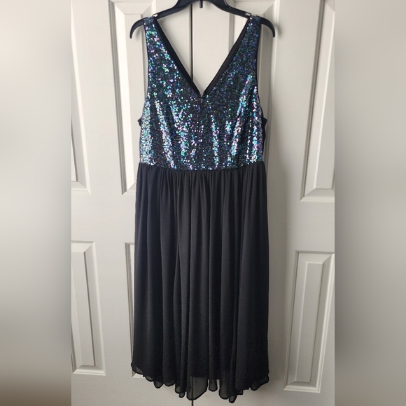 Torrid Size 14 Mid Length Sequin Party Dress Prom Wedding Guest Homecoming - Picture 1 of 4